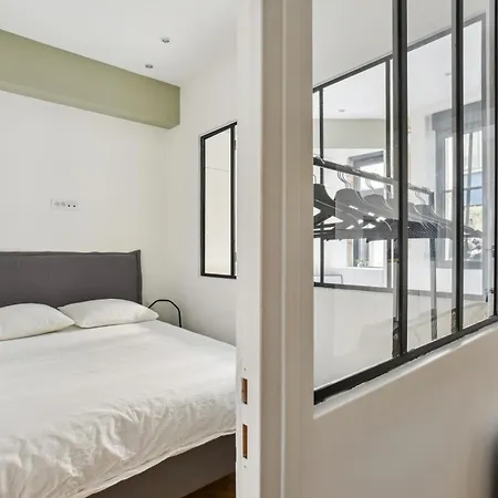 Beau 3 Pieces Rue Poissonniere Apartment *
